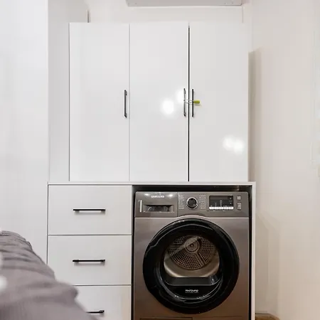 Apartment Thermae 2bdrm Sunny *