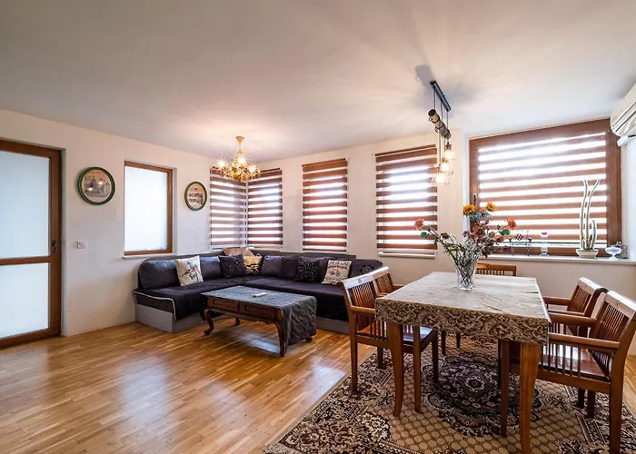 Thermae 2bdrm Sunny * Βάρνα