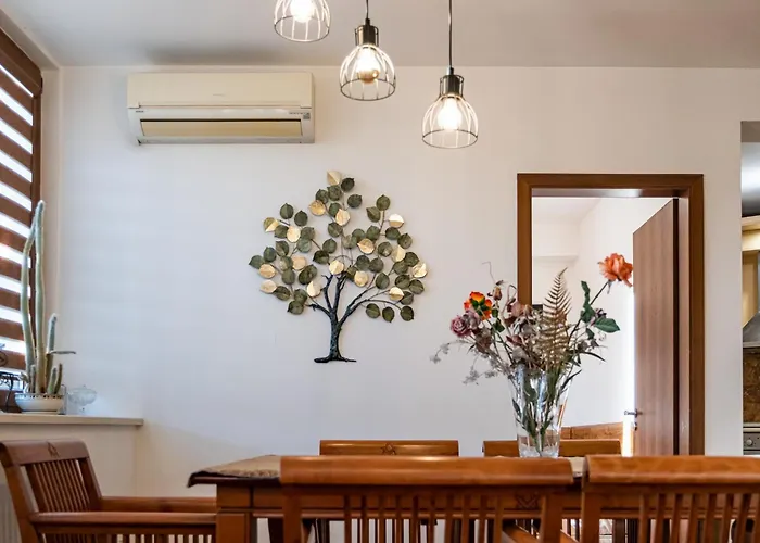 Thermae 2bdrm Sunny Διαμέρισμα *